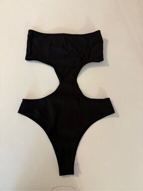 EDIKTED Vivie Women's Strapless Bodysuit Cool Girl Goth Grunge Streetwear M